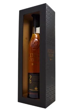 Adega Velha - 12 Jahre XO -Der Schnapsstodl Verkäufe AdegaVelha12JXOBrandy2