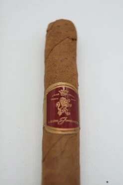 Leon Jimenes - Petites 7 Leon Jimenes - Petites -Der Schnapsstodl Verkäufe LJPetitesE