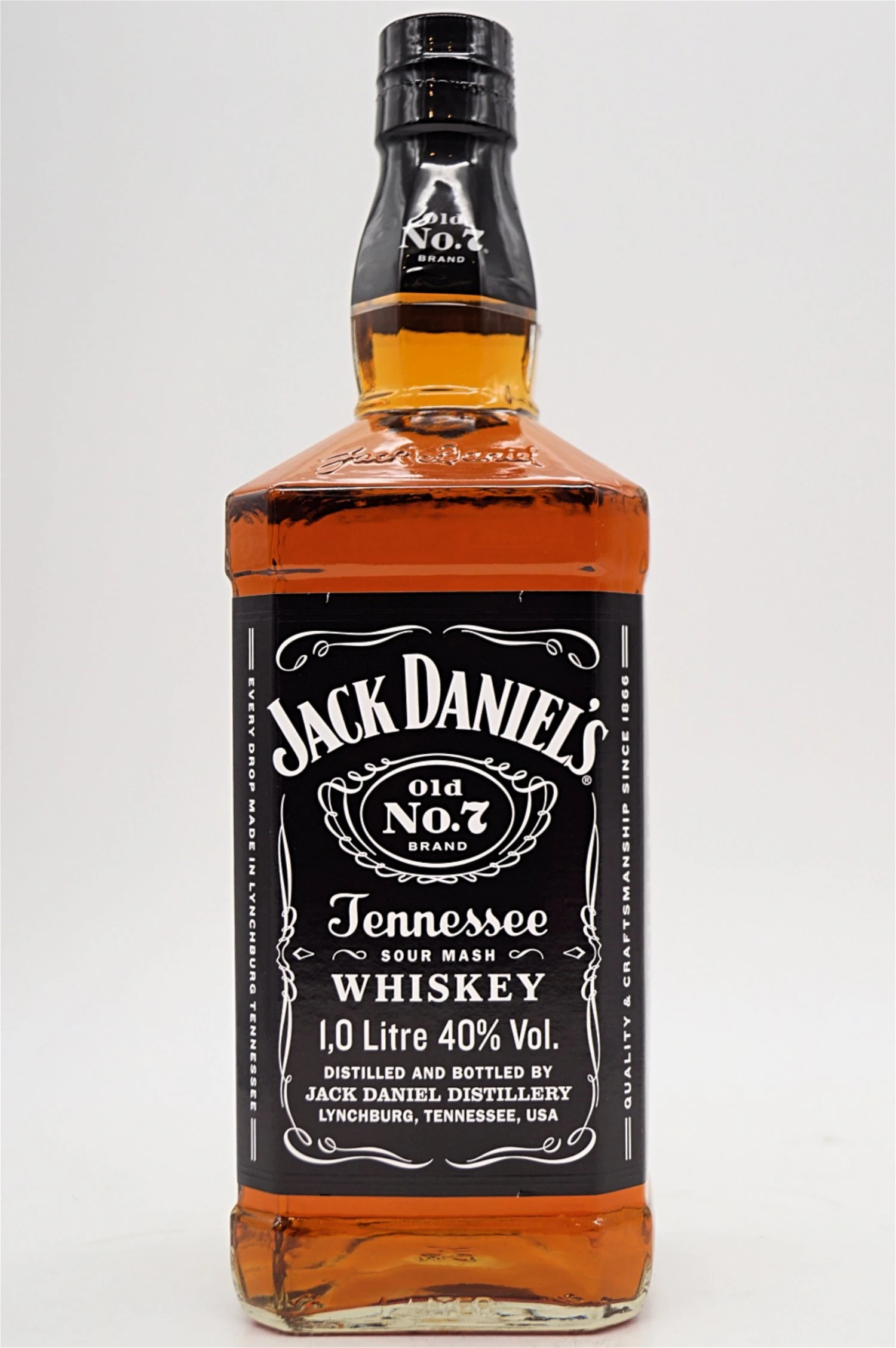 Jack Daniels - Old No 7 Tennessee Whiskey 1L 1 Jack Daniels - Old No 7 Tennessee Whiskey 1L